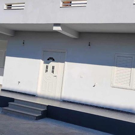 Vila Bali Durrës Esterno foto