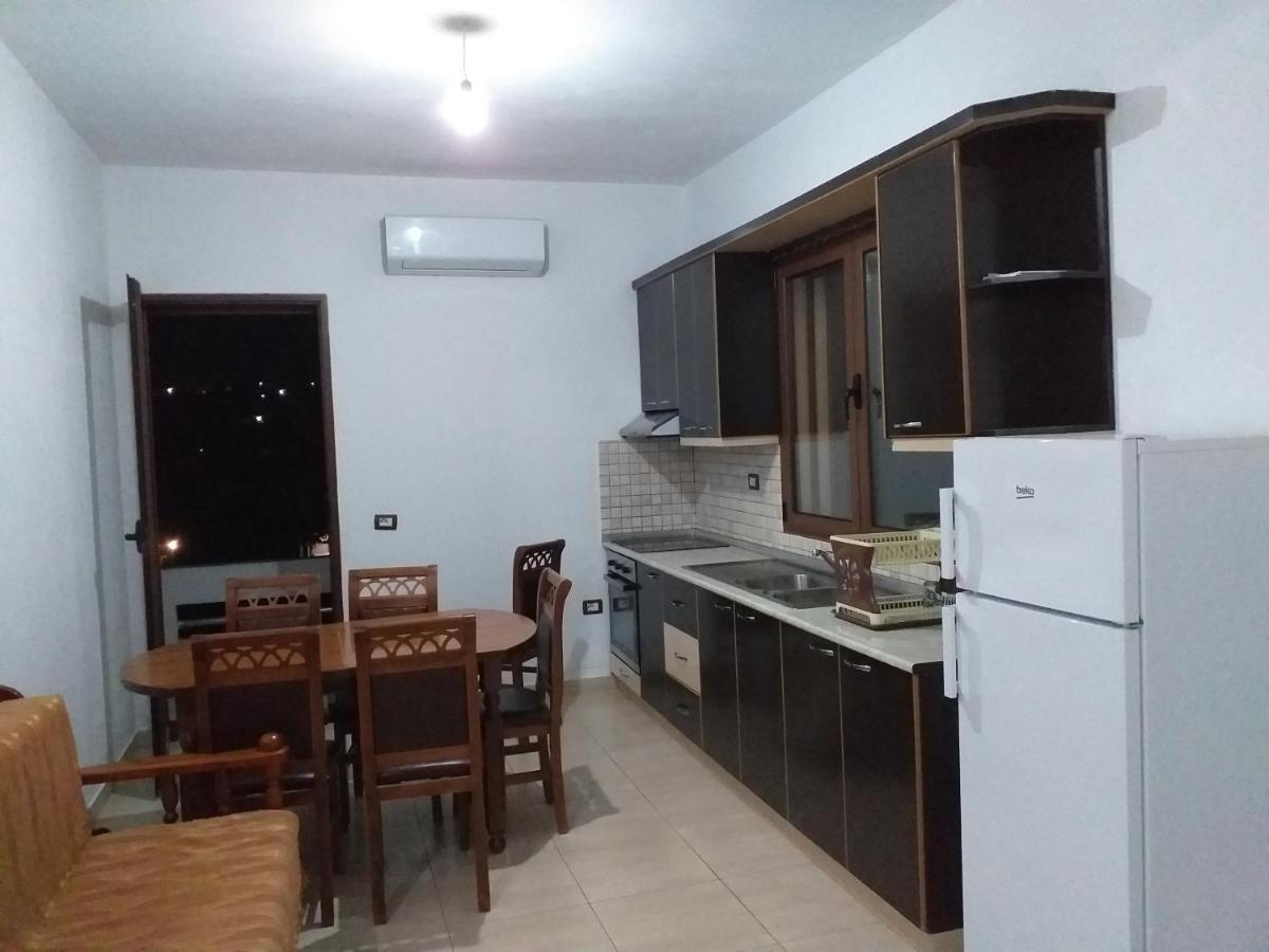 Vila Bali Durrës Esterno foto