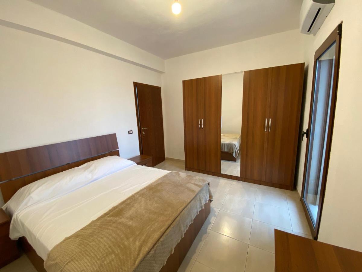 Vila Bali Durrës Esterno foto